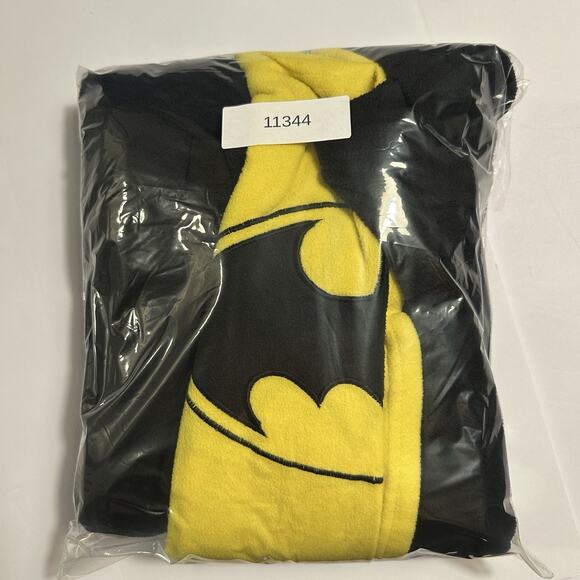 Batman Costume w/ Cape Footless Mens Fleece Pajamas Suit Medium - Picture 11 of 11